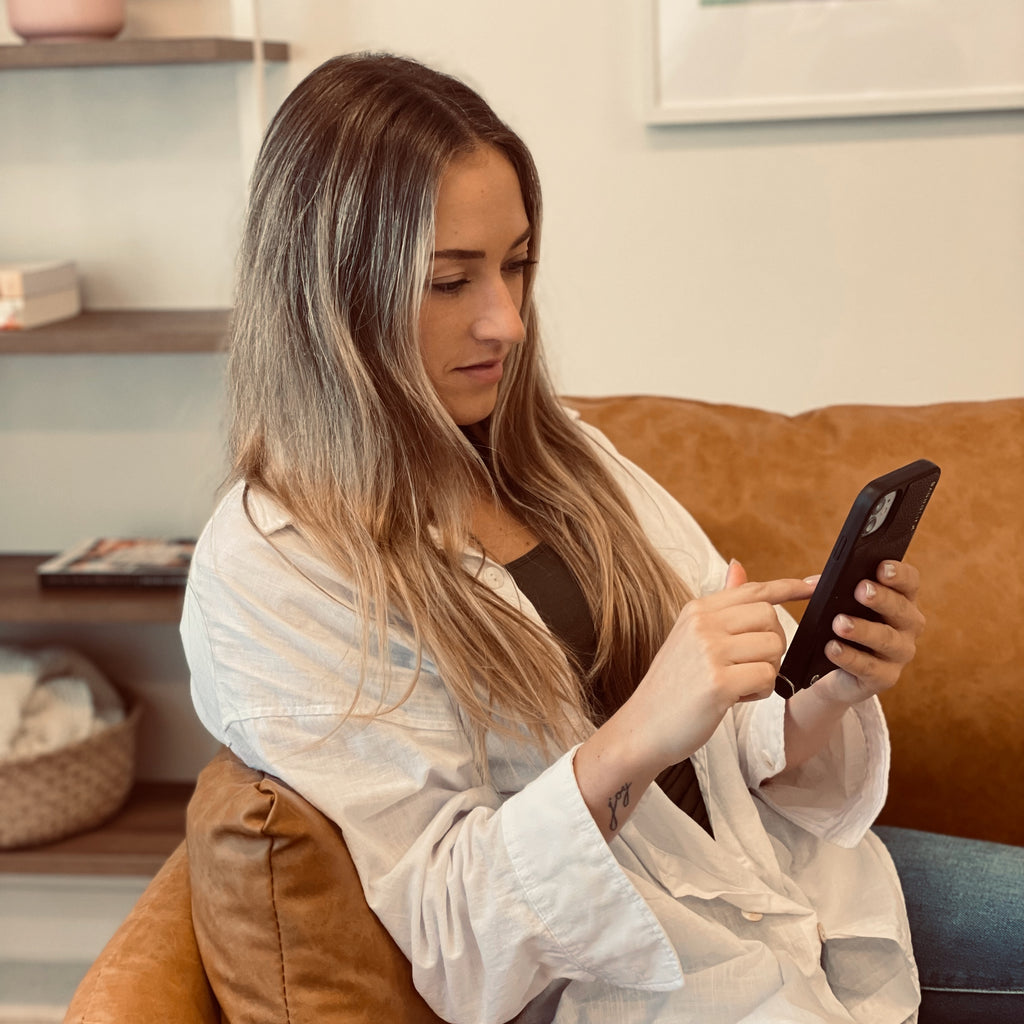 The results of your gender test will be available in your myJuno account, within just a few days after our lab receives your blood sample.
